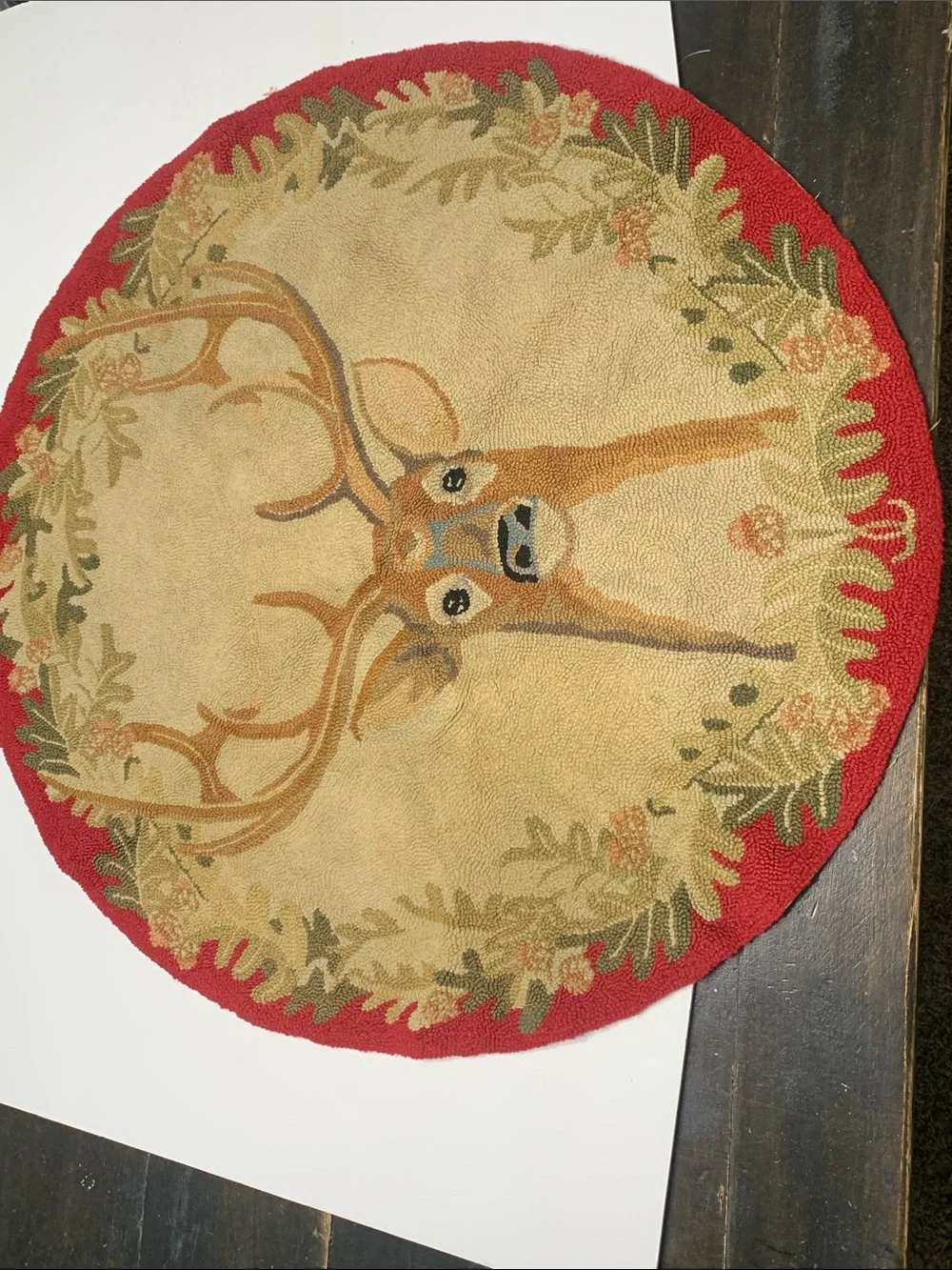 Round Stag Hooked Rug Accent - Red & Tan